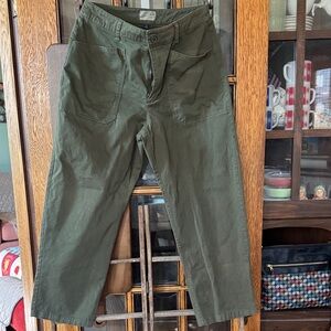 Universal Thread Women’s Dark Green Chinos
